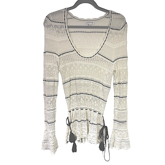 Venus White Intricately Patterned Bell Sleeve‎ Cinch Waist Blouse S - Picture 7 of 11